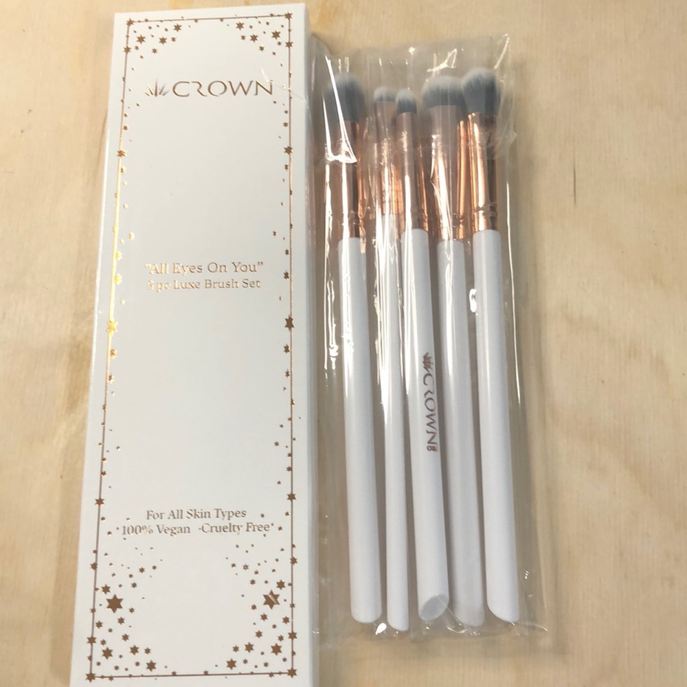 All Eyes on You 5 P.C. Luxe Brush Set